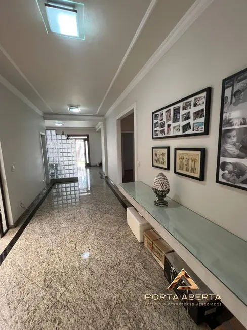 Casa com 3 quartos à venda, 400m2 em Cariru, Ipatinga - MG - imagem 4 Foto 4 de Casa com 3 quartos à venda, 400m2 em Cariru, Ipatinga - MG