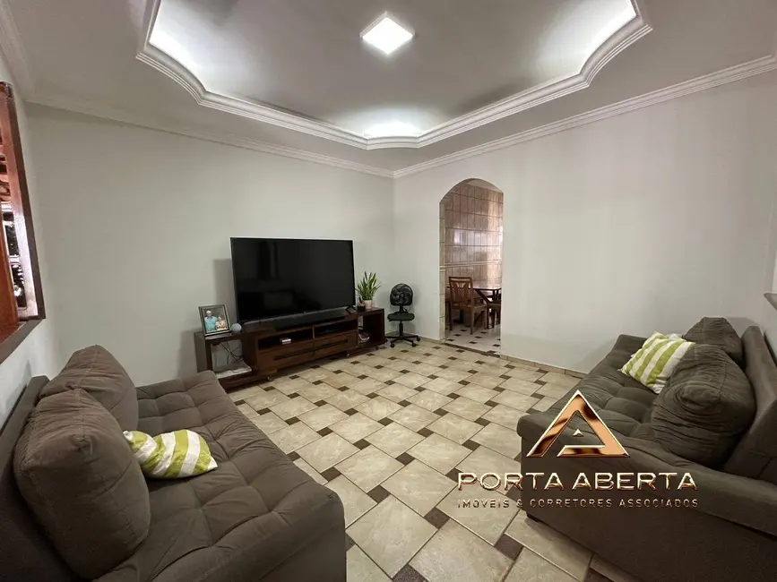 Casa com 2 quartos à venda, 160m2 em Ideal, Ipatinga - MG - imagem 6 Foto 6 de Casa com 2 quartos à venda, 160m2 em Ideal, Ipatinga - MG