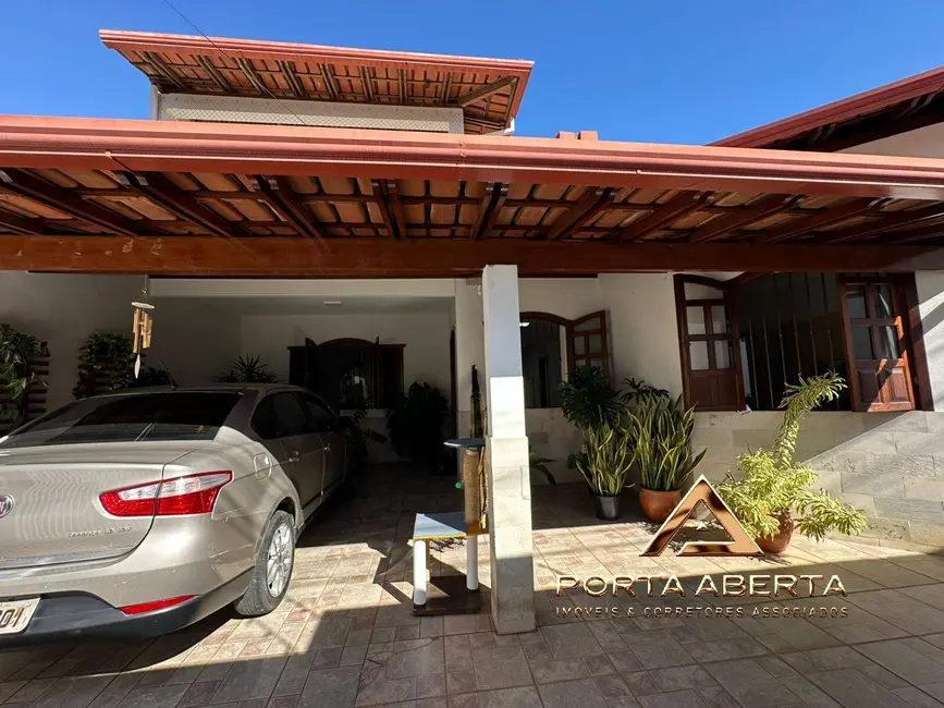 Foto 1 de Casa com 2 quartos à venda, 160m2 em Ideal, Ipatinga - MG