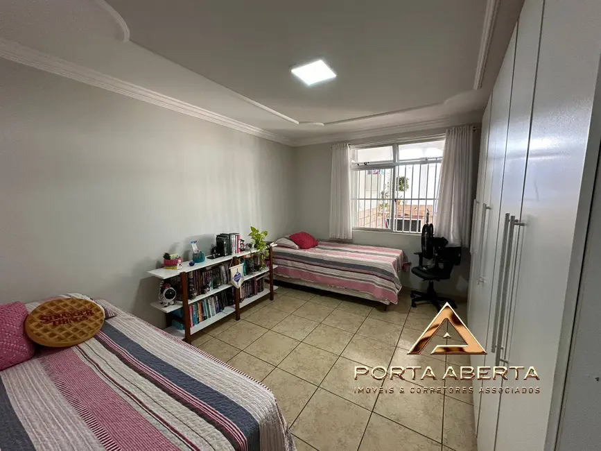 Casa com 2 quartos à venda, 160m2 em Ideal, Ipatinga - MG - imagem 3 Foto 3 de Casa com 2 quartos à venda, 160m2 em Ideal, Ipatinga - MG