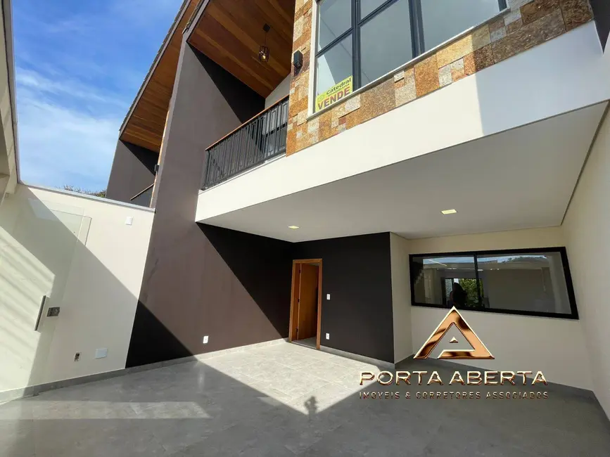 Foto 1 de Casa com 3 quartos à venda, 230m2 em Giovanini, Coronel Fabriciano - MG
