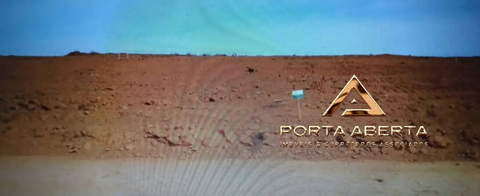 Foto 1 de Terreno / Lote à venda, 372m2 em Caratinga - MG