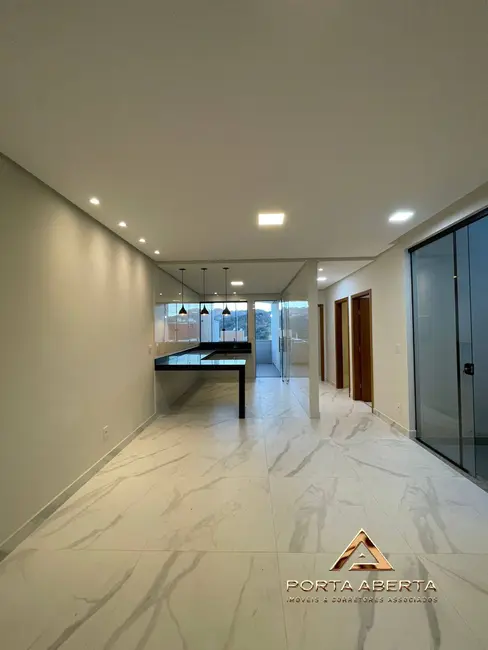 Casa com 3 quartos à venda, 114m2 em Alto Serenata, Timoteo - MG - imagem 4 Foto 4 de Casa com 3 quartos à venda, 114m2 em Alto Serenata, Timoteo - MG