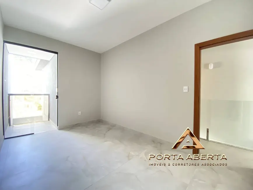 Casa com 3 quartos à venda, 140m2 em Santana Do Paraiso - MG - imagem 8 Foto 8 de Casa com 3 quartos à venda, 140m2 em Santana Do Paraiso - MG