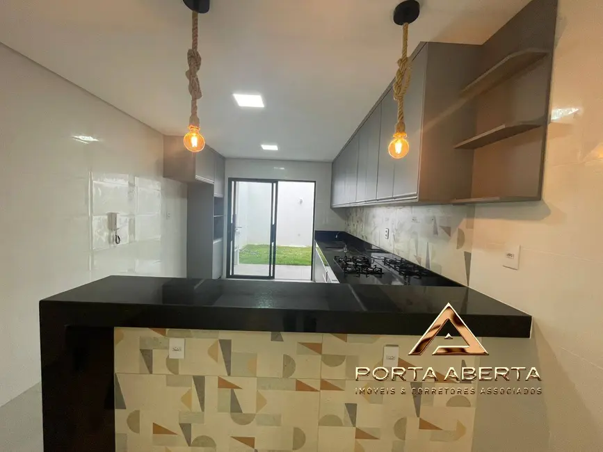 Casa com 3 quartos à venda, 155m2 em Santana Do Paraiso - MG - imagem 9 Foto 9 de Casa com 3 quartos à venda, 155m2 em Santana Do Paraiso - MG