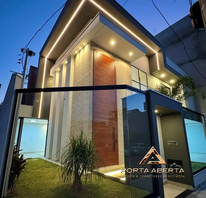 Foto 1 de Casa com 3 quartos à venda, 200m2 em Iguaçu, Ipatinga - MG