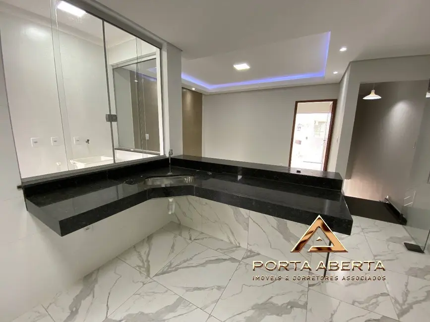 Casa com 3 quartos à venda, 120m2 em Santana Do Paraiso - MG - imagem 3 Foto 3 de Casa com 3 quartos à venda, 120m2 em Santana Do Paraiso - MG