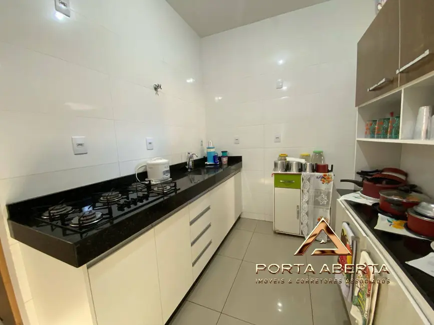 Casa com 3 quartos à venda, 150m2 em Santana Do Paraiso - MG - imagem 7 Foto 7 de Casa com 3 quartos à venda, 150m2 em Santana Do Paraiso - MG