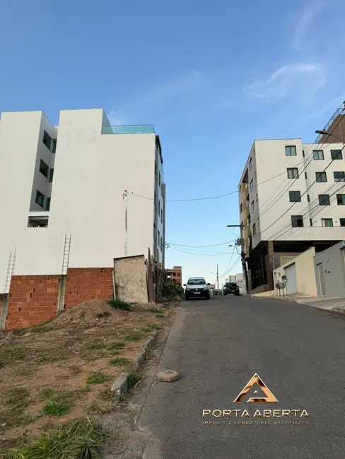 Foto 1 de Terreno / Lote à venda, 360m2 em Belvedere, Coronel Fabriciano - MG