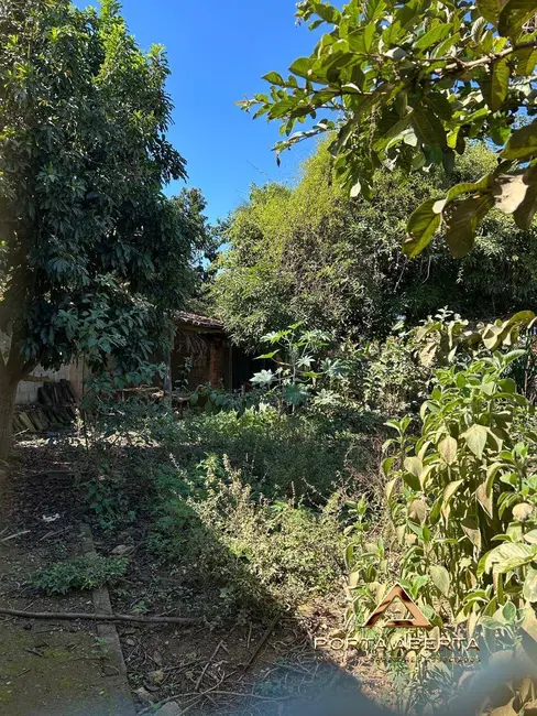 Foto 5 de Terreno / Lote à venda, 681m2 em Marlieria - MG