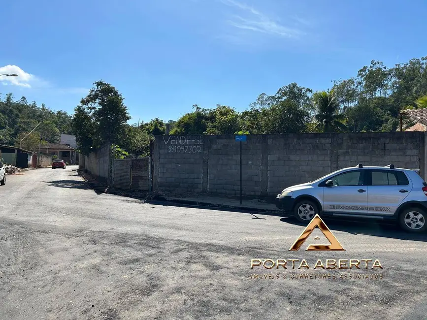 Foto 4 de Terreno / Lote à venda, 681m2 em Marlieria - MG