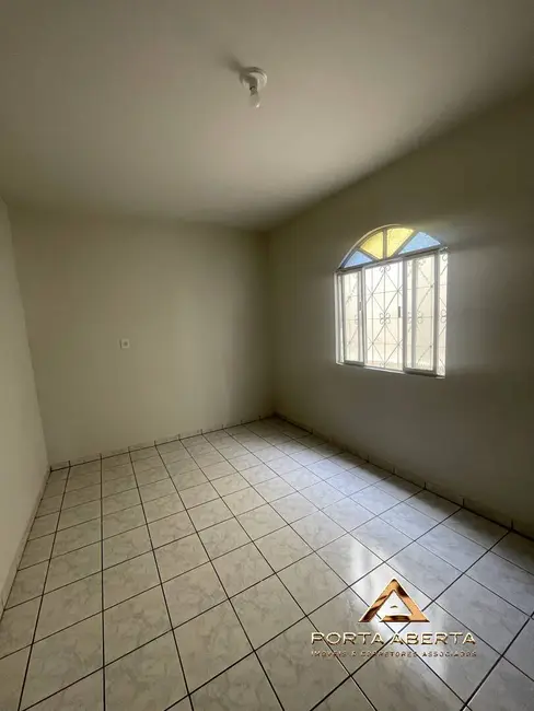 Casa com 3 quartos à venda, 200m2 em Ana Rita, Timoteo - MG - imagem 5 Foto 5 de Casa com 3 quartos à venda, 200m2 em Ana Rita, Timoteo - MG