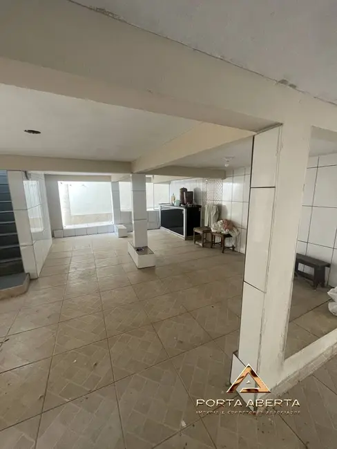 Casa com 3 quartos à venda, 200m2 em Ana Rita, Timoteo - MG - imagem 9 Foto 9 de Casa com 3 quartos à venda, 200m2 em Ana Rita, Timoteo - MG