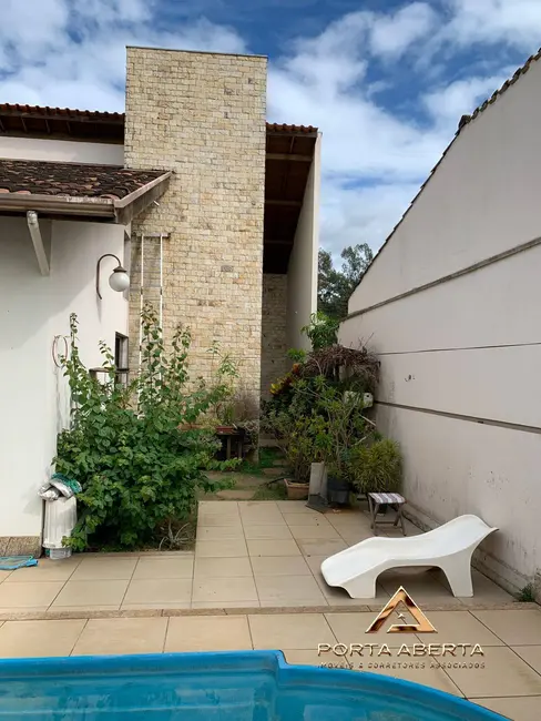 Casa com 3 quartos à venda em Imbaúbas, Ipatinga - MG - imagem 2 Foto 2 de Casa com 3 quartos à venda em Imbaúbas, Ipatinga - MG