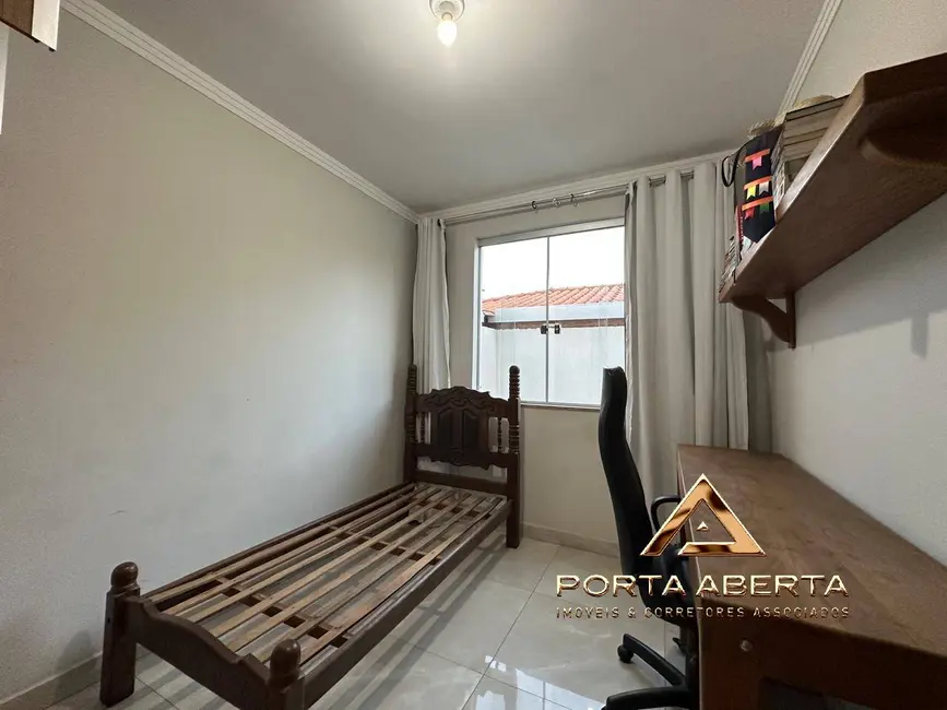 Casa com 3 quartos à venda, 170m2 em Santana Do Paraiso - MG - imagem 7 Foto 7 de Casa com 3 quartos à venda, 170m2 em Santana Do Paraiso - MG