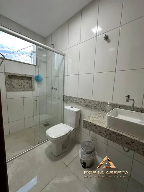 Casa com 3 quartos à venda, 170m2 em Santana Do Paraiso - MG - imagem 6 Foto 6 de Casa com 3 quartos à venda, 170m2 em Santana Do Paraiso - MG