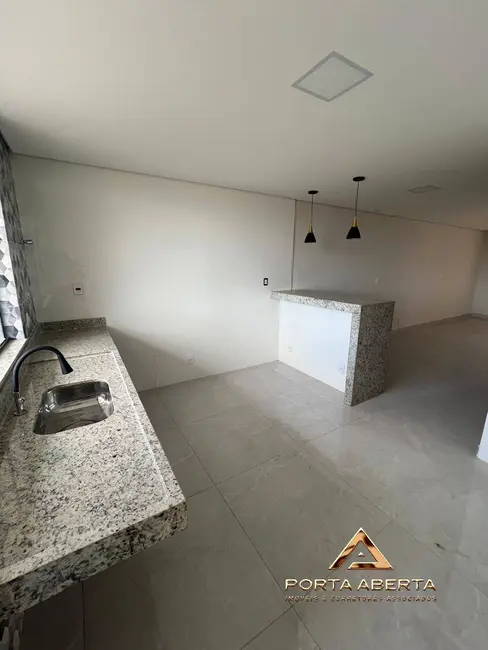 Casa com 3 quartos à venda, 195m2 em Santana Do Paraiso - MG - imagem 9 Foto 9 de Casa com 3 quartos à venda, 195m2 em Santana Do Paraiso - MG