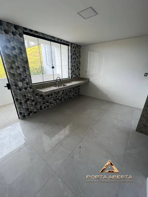 Casa com 3 quartos à venda, 195m2 em Santana Do Paraiso - MG - imagem 8 Foto 8 de Casa com 3 quartos à venda, 195m2 em Santana Do Paraiso - MG