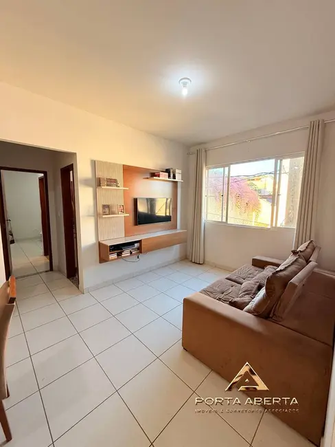 Foto 2 de Apartamento com 2 quartos à venda, 75m2 em Veneza, Ipatinga - MG