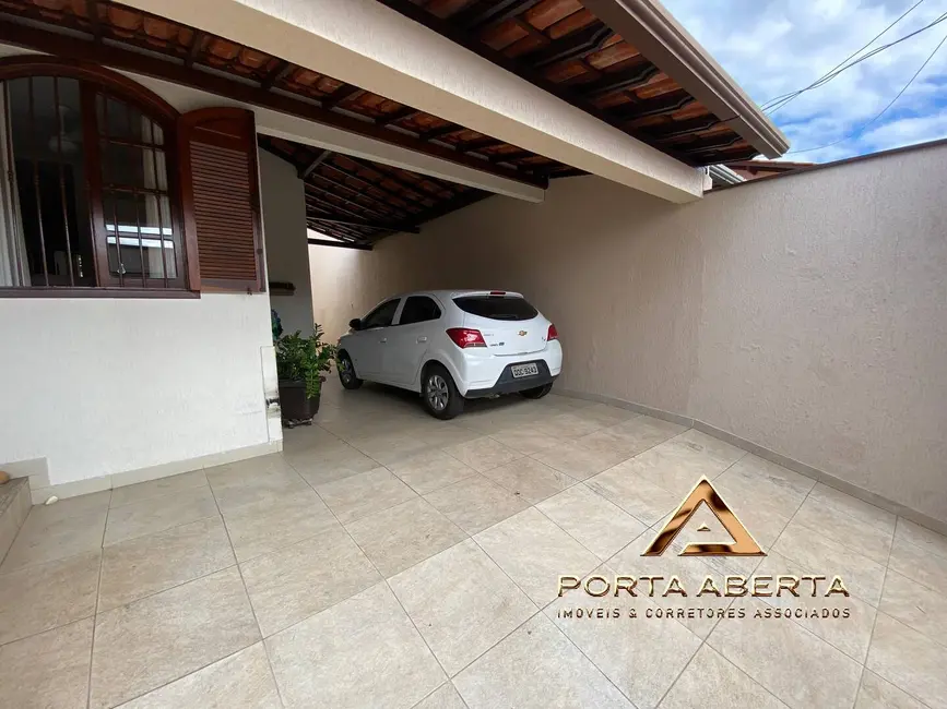 Foto 1 de Casa com 3 quartos à venda, 300m2 em Bela Vista, Ipatinga - MG