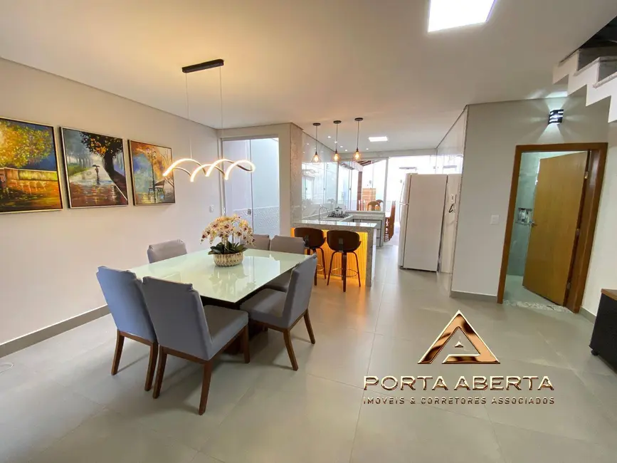 Casa com 3 quartos à venda, 150m2 em Imbaúbas, Ipatinga - MG - imagem 7 Foto 7 de Casa com 3 quartos à venda, 150m2 em Imbaúbas, Ipatinga - MG