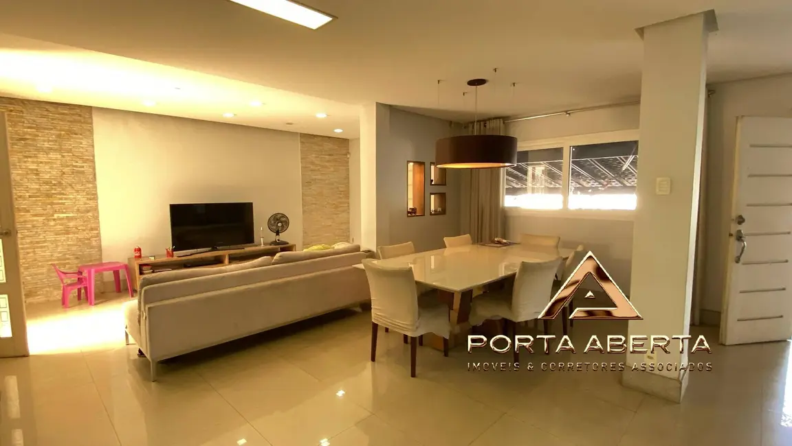 Casa com 3 quartos à venda, 324m2 em Bela Vista, Ipatinga - MG - imagem 2 Foto 2 de Casa com 3 quartos à venda, 324m2 em Bela Vista, Ipatinga - MG