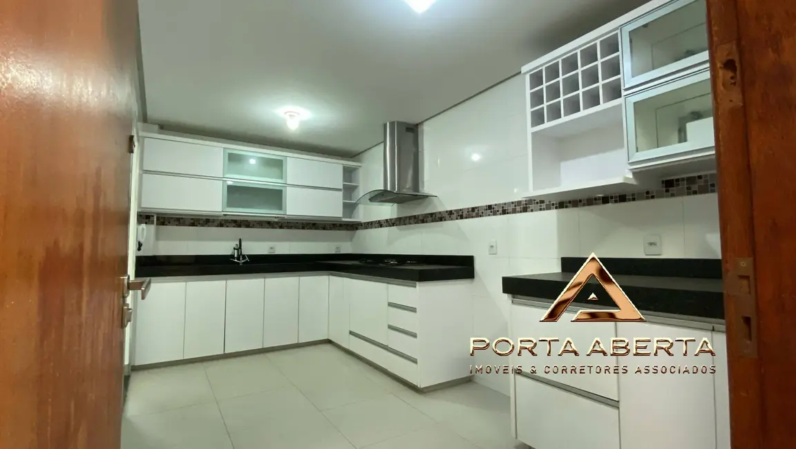 Foto 2 de Apartamento com 3 quartos à venda, 120m2 em Ipatinga - MG