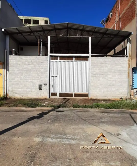 Foto 2 de Armazém / Galpão à venda, 250m2 em Caravelas, Ipatinga - MG