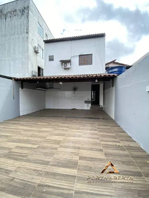 Casa com 3 quartos à venda, 180m2 em Santana Do Paraiso - MG - imagem 3 Foto 3 de Casa com 3 quartos à venda, 180m2 em Santana Do Paraiso - MG
