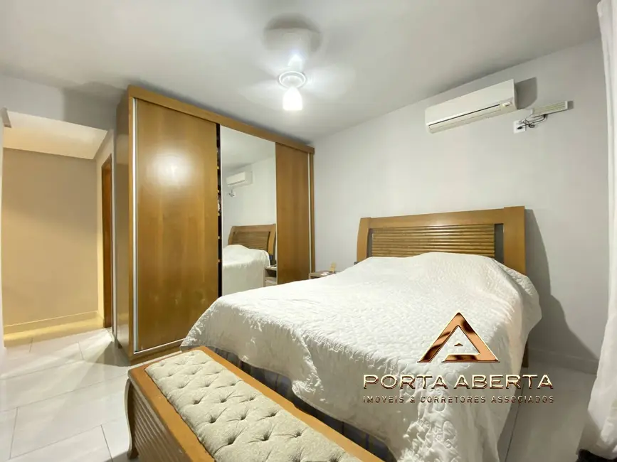 Foto 5 de Apartamento com 3 quartos à venda, 20m2 em Veneza, Ipatinga - MG