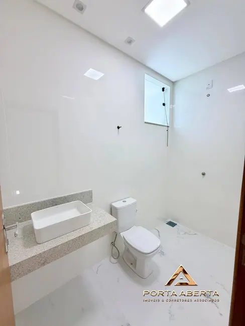 Foto 5 de Casa com 3 quartos à venda, 125m2 em Santana Do Paraiso - MG