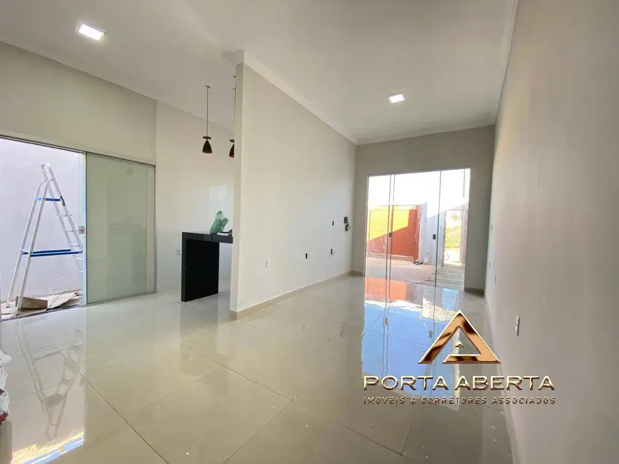 Foto 4 de Casa com 2 quartos à venda, 180m2 em Caratinga - MG