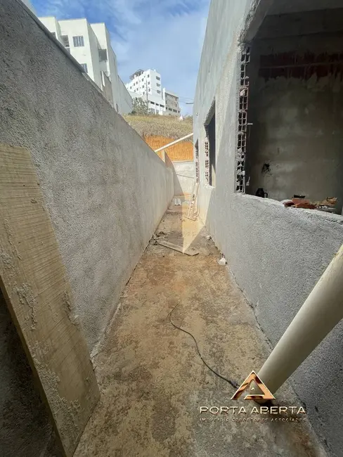 Casa com 3 quartos à venda e para alugar, 157m2 em Primavera, Timoteo - MG - imagem 2 Foto 2 de Casa com 3 quartos à venda e para alugar, 157m2 em Primavera, Timoteo - MG