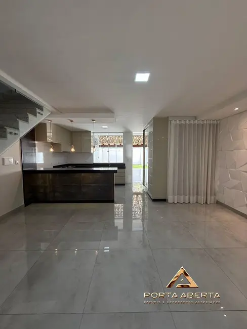 Casa com 3 quartos à venda, 163m2 em Santana Do Paraiso - MG - imagem 5 Foto 5 de Casa com 3 quartos à venda, 163m2 em Santana Do Paraiso - MG