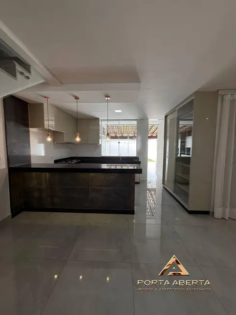 Casa com 3 quartos à venda, 163m2 em Santana Do Paraiso - MG - imagem 4 Foto 4 de Casa com 3 quartos à venda, 163m2 em Santana Do Paraiso - MG
