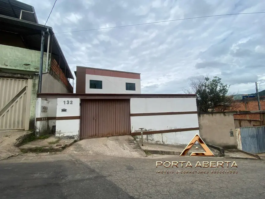 Casa com 4 quartos à venda, 1469m2 em Bethânia, Ipatinga - MG - imagem 1 Foto 1 de Casa com 4 quartos à venda, 1469m2 em Bethânia, Ipatinga - MG