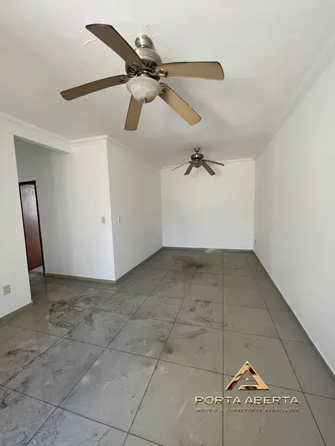 Apartamento com 3 quartos para alugar, 90m2 em Centro, Ipatinga - MG - imagem 2 Foto 2 de Apartamento com 3 quartos para alugar, 90m2 em Centro, Ipatinga - MG