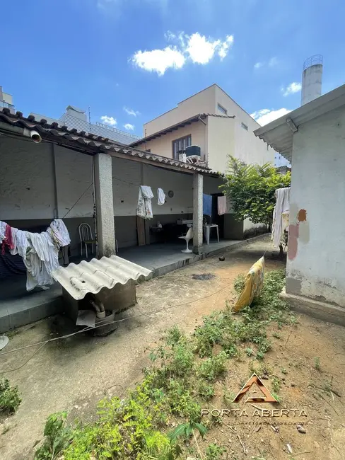 Casa com 4 quartos à venda, 400m2 em Horto, Ipatinga - MG - imagem 2 Foto 2 de Casa com 4 quartos à venda, 400m2 em Horto, Ipatinga - MG