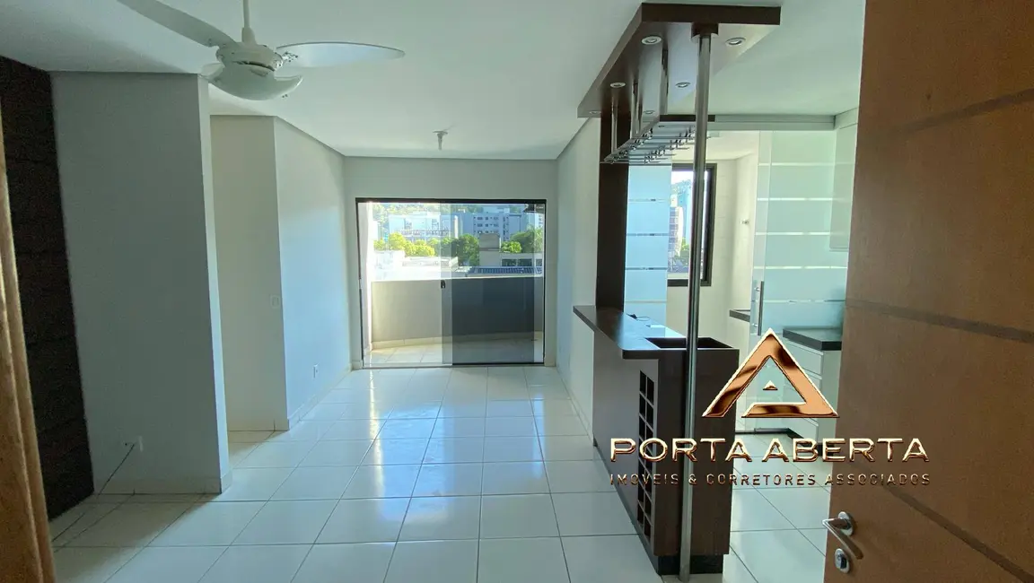 Foto 2 de Apartamento com 2 quartos à venda, 73m2 em Horto, Ipatinga - MG