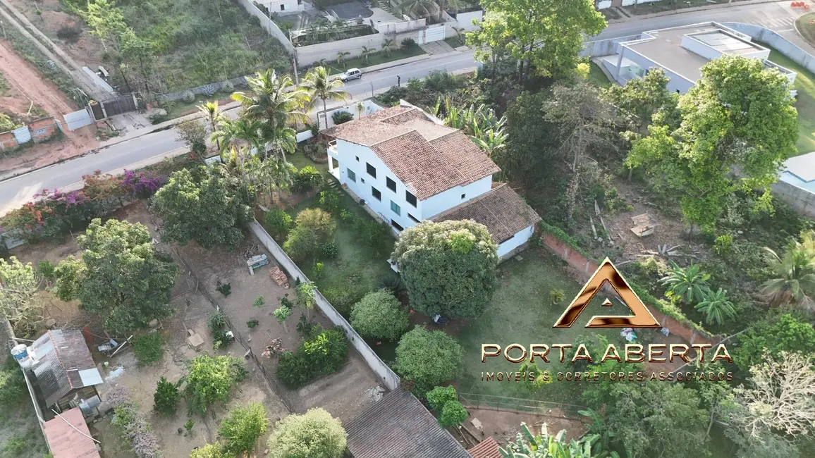 Chácara com 7 quartos à venda, 500m2 em Santana Do Paraiso - MG - imagem 3 Foto 3 de Chácara com 7 quartos à venda, 500m2 em Santana Do Paraiso - MG