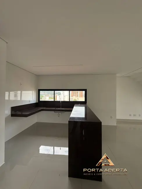 Foto 5 de Apartamento com 4 quartos à venda, 210m2 em Iguaçu, Ipatinga - MG