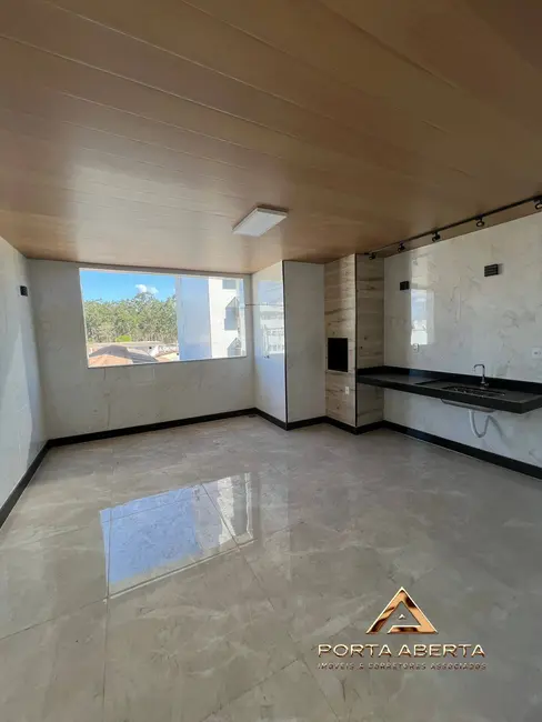 Cobertura com 3 quartos à venda, 150m2 em Iguaçu, Ipatinga - MG - imagem 8 Foto 8 de Cobertura com 3 quartos à venda, 150m2 em Iguaçu, Ipatinga - MG