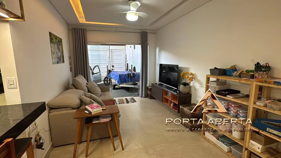 Foto 7 de Casa com 3 quartos à venda, 100m2 em Santana Do Paraiso - MG