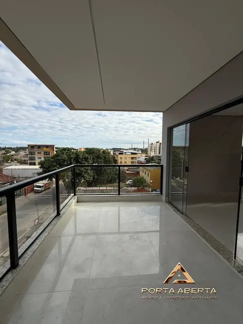Foto 2 de Apartamento com 3 quartos à venda, 100m2 em Veneza, Ipatinga - MG