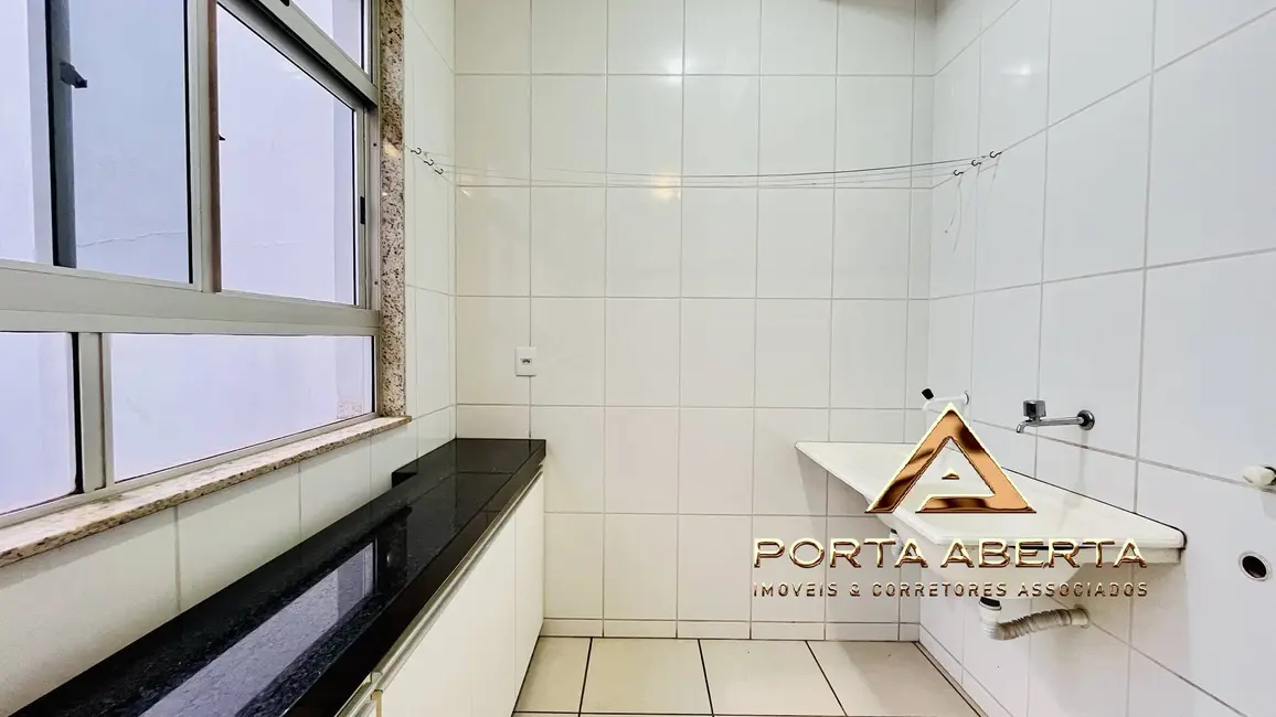 Foto 2 de Apartamento com 2 quartos à venda, 70m2 em Iguaçu, Ipatinga - MG