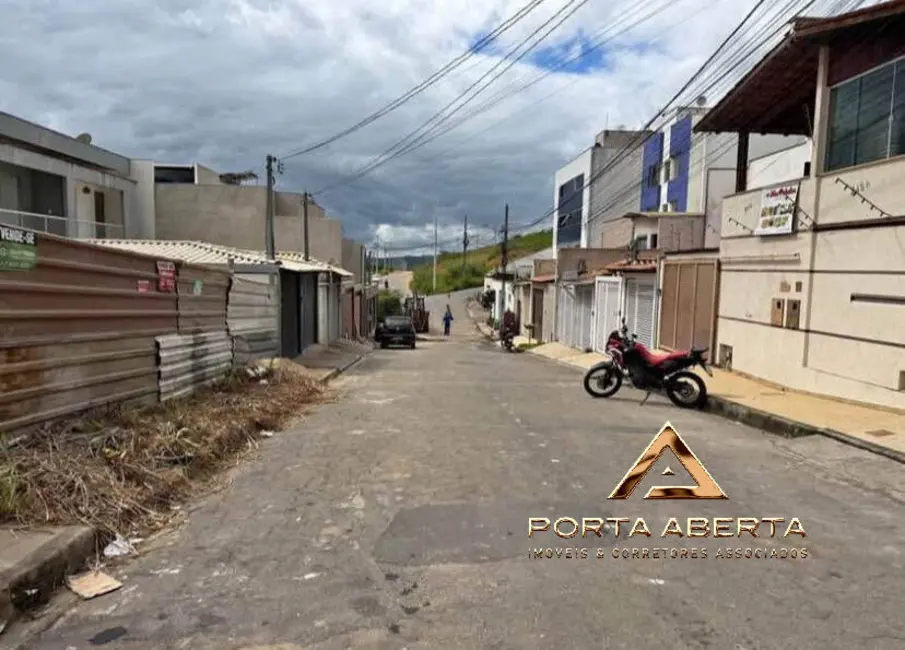 Terreno / Lote à venda, 300m2 em Santana Do Paraiso - MG - imagem 2 Foto 2 de Terreno / Lote à venda, 300m2 em Santana Do Paraiso - MG