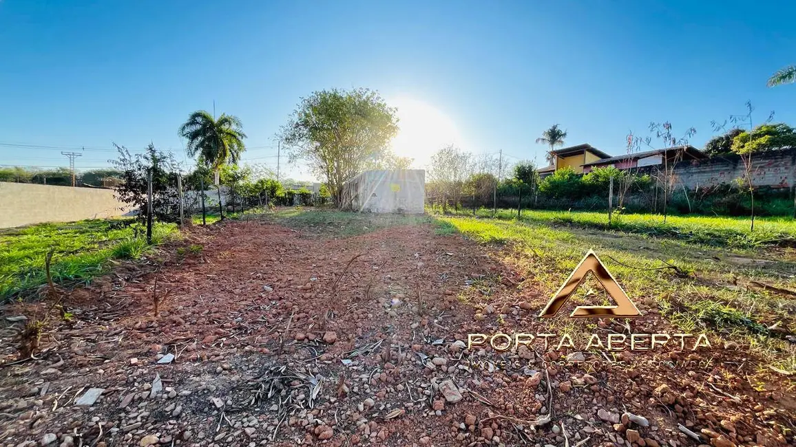 Foto 1 de Terreno / Lote à venda, 600m2 em Caratinga - MG