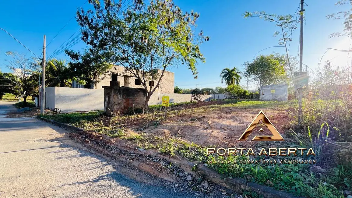 Foto 3 de Terreno / Lote à venda, 600m2 em Caratinga - MG