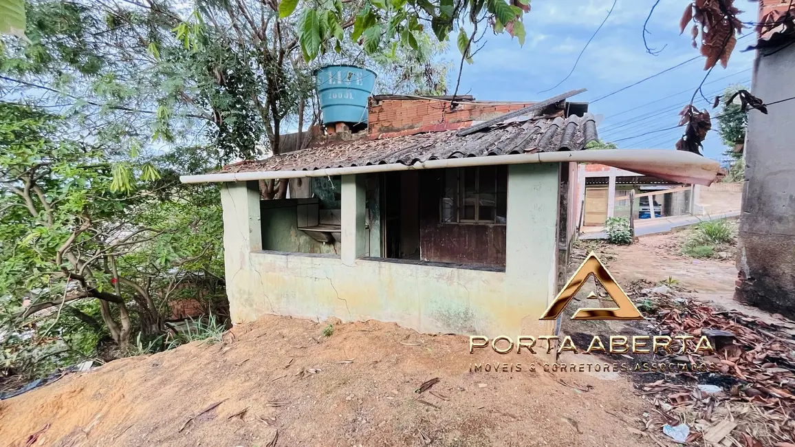 Casa com 3 quartos à venda, 100m2 em Santana Do Paraiso - MG - imagem 1 Foto 1 de Casa com 3 quartos à venda, 100m2 em Santana Do Paraiso - MG