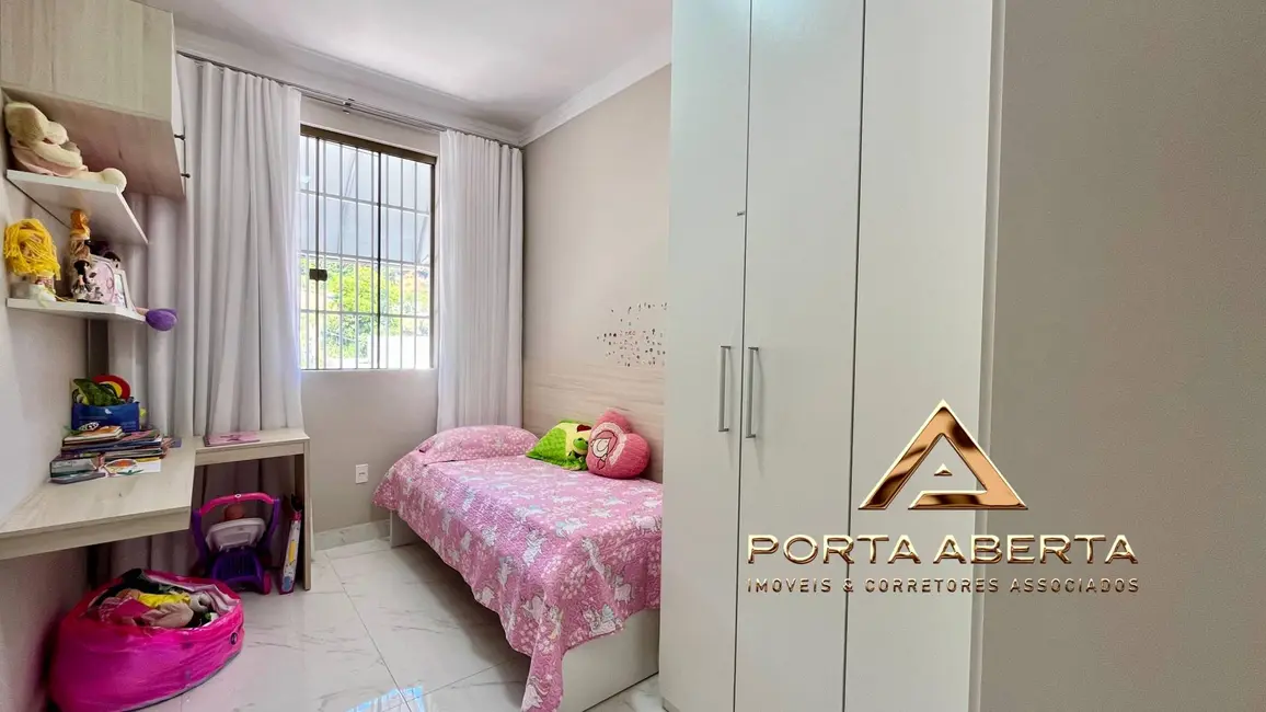 Foto 2 de Casa com 3 quartos à venda, 135m2 em Santana Do Paraiso - MG